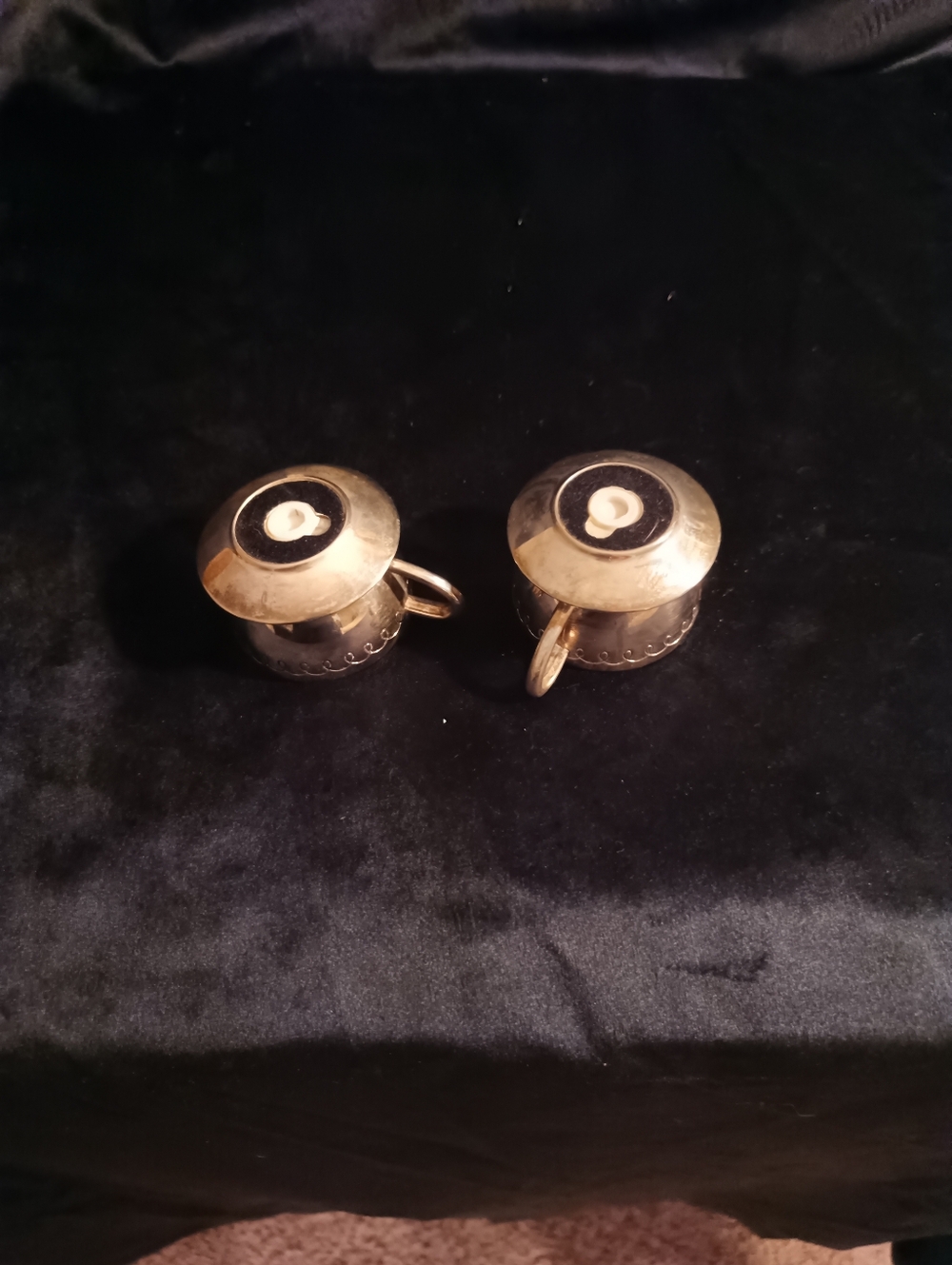 Classic Silver Decorative Salt and Pepper Shaker Set - Picture 7 of 9